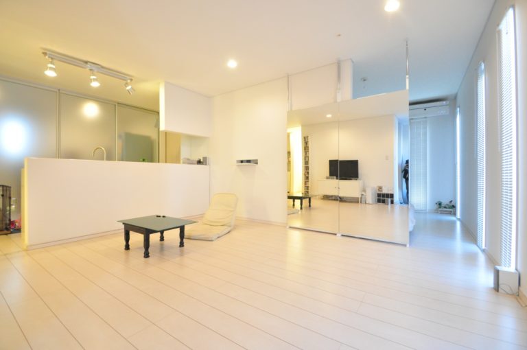 ミニマリストを目指して生活した結果 鬱になりかけてる話